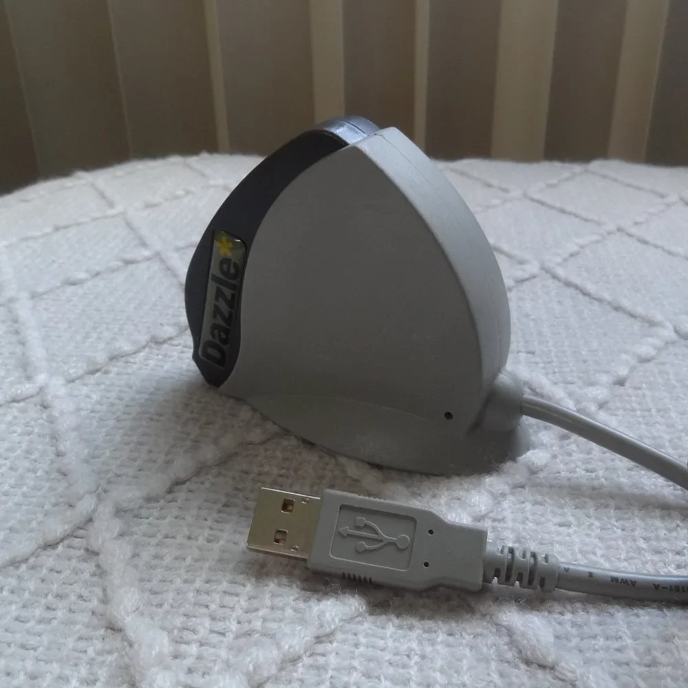 DAZZLE ~ Compact Flash ~ Reader / Writer ~ USB